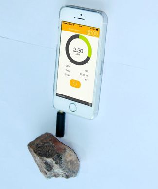 Дозиметр для смартфона FTLAB Smart Geiger FSG-001, для измерения радиации предметов (не измеряет общий фон)